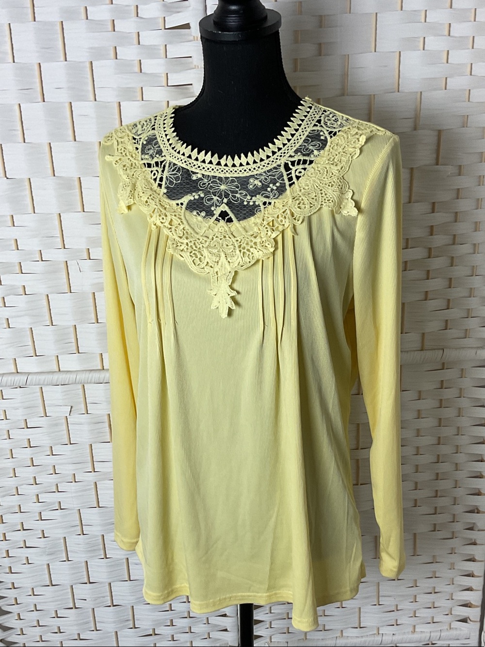 Lace Yoke Long-Sleeve Tee in Pale Yellow